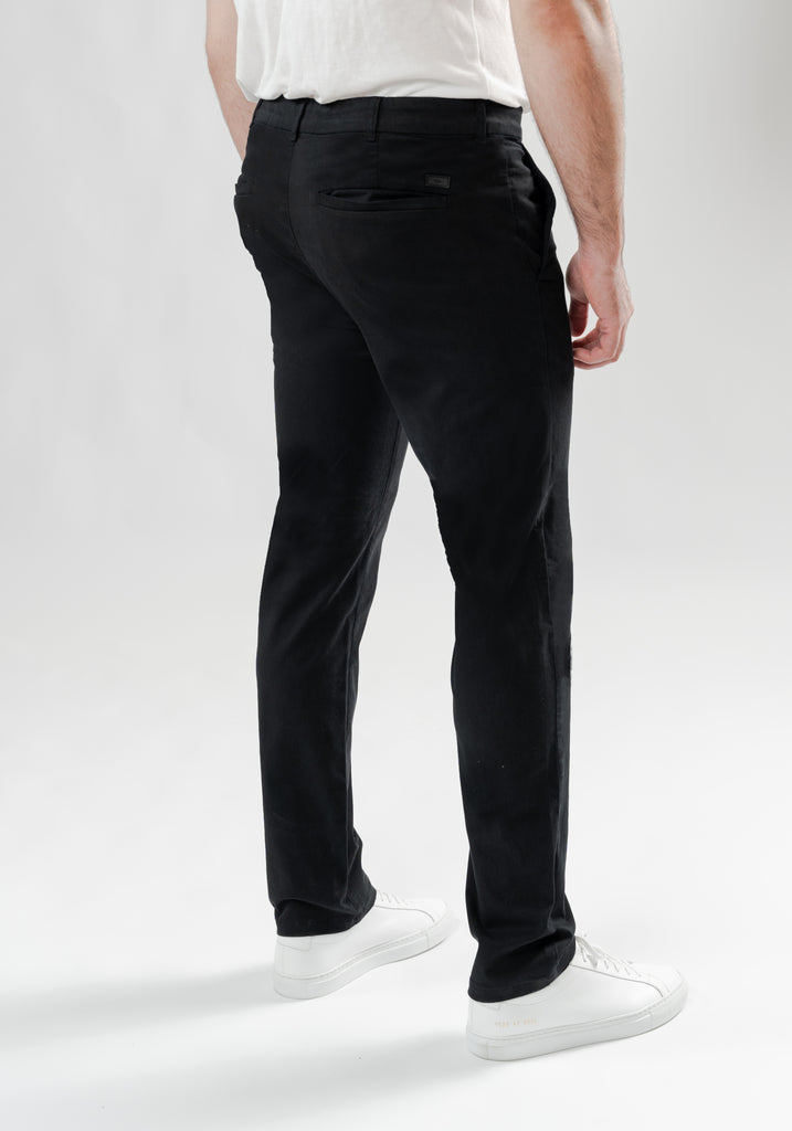 Black Ultraflex Slim Chino